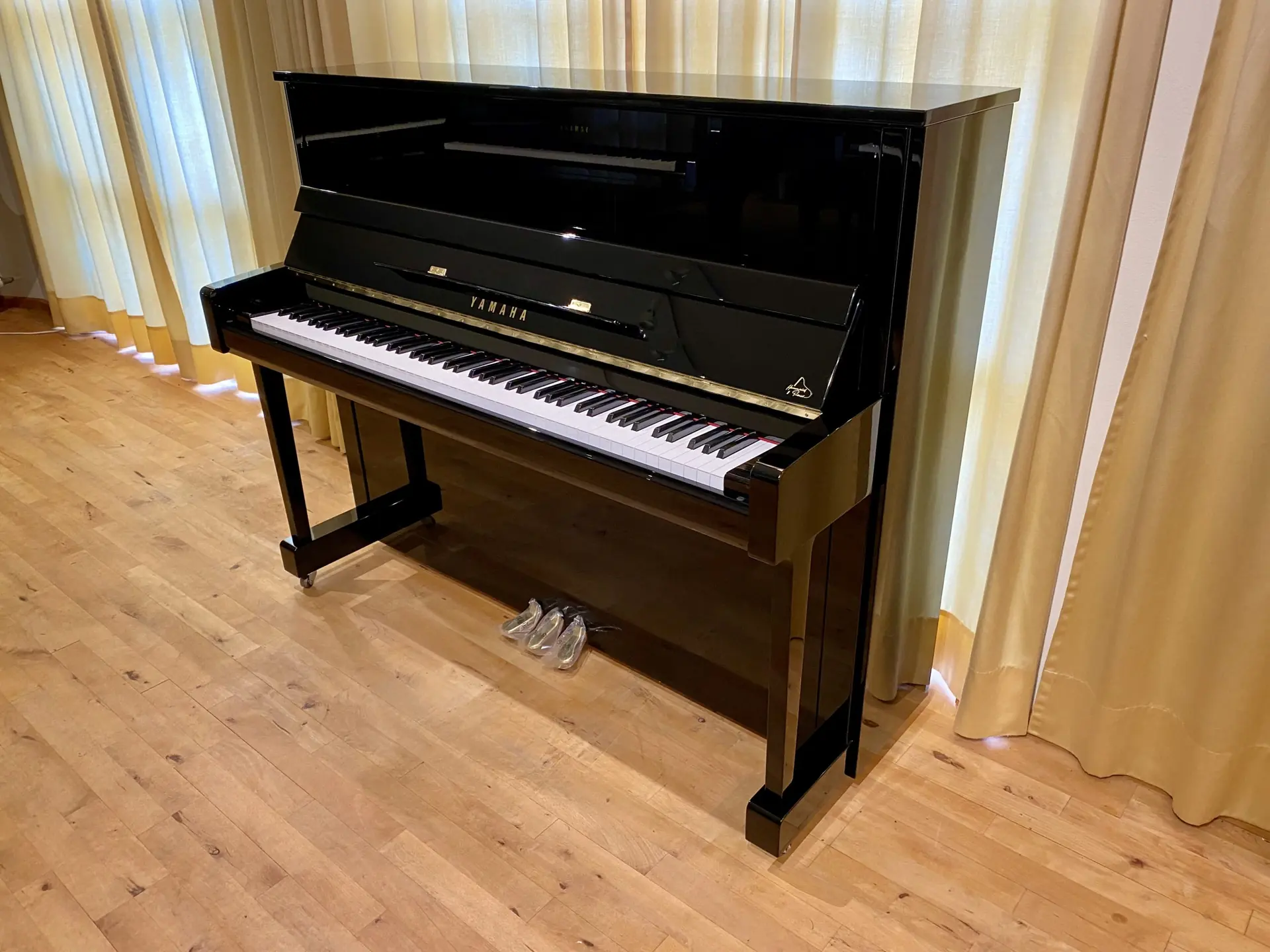 Yamaha B3 - PE