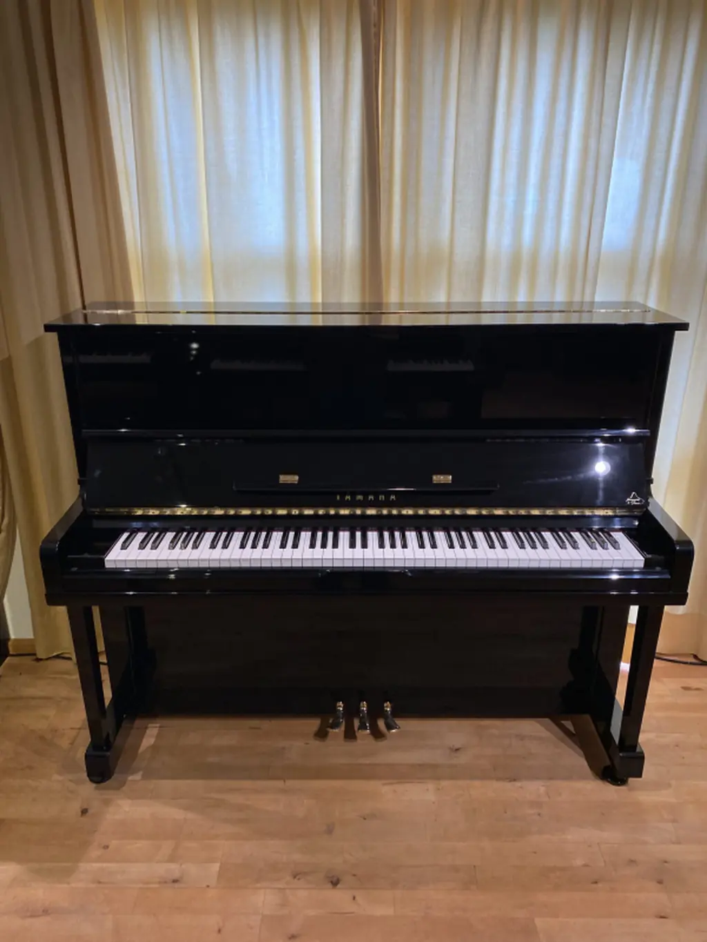 Yamaha U10A