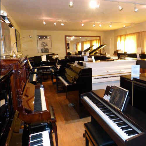 Klaviere, Flügel, E-Pianos, Hammonds
